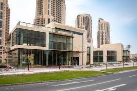 What Are the Advantages of Buying a Showroom in The Pearl, Qatar?